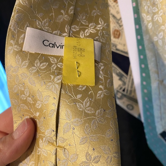Calvin Klein Necktie - Picture 3 of 4
